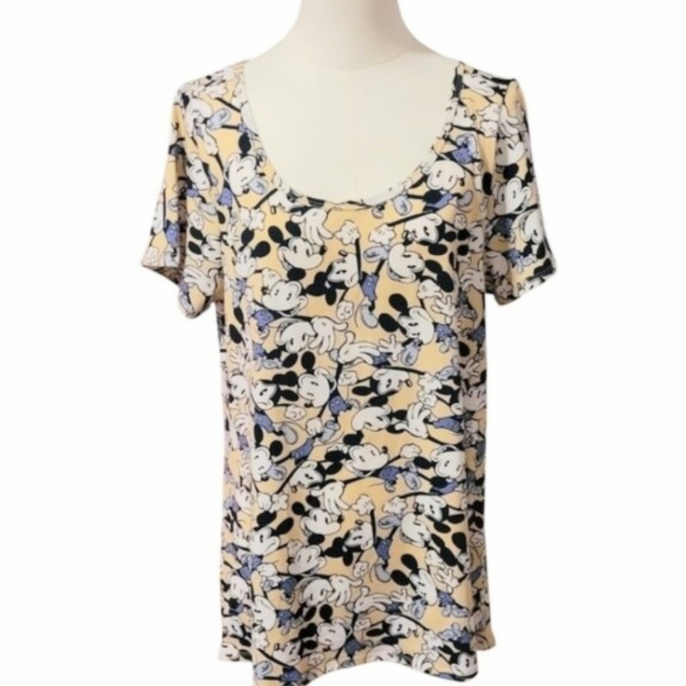 Lularoe Disney Steamboat Classic Mickey Mouse Pale White Yellow Tee Size Medium